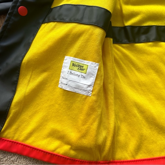 Western Chief kids Mickey jacket size 5 NWOT - Picture 2 of 4